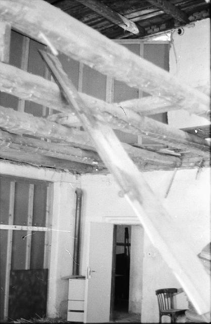 Strop v zadní části sálu při rekonstrukci